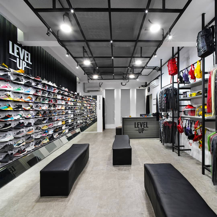 level up sneakers website