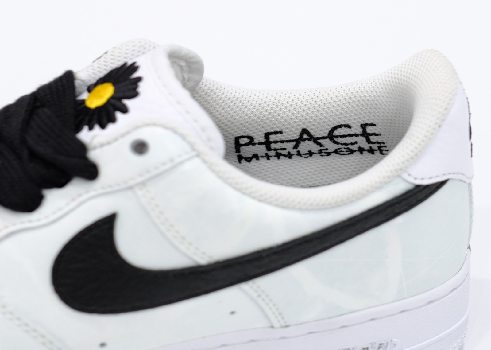 AIR FORCE 1 PARANOISE PEACEMINUSONE 2.0 WHITE image 6