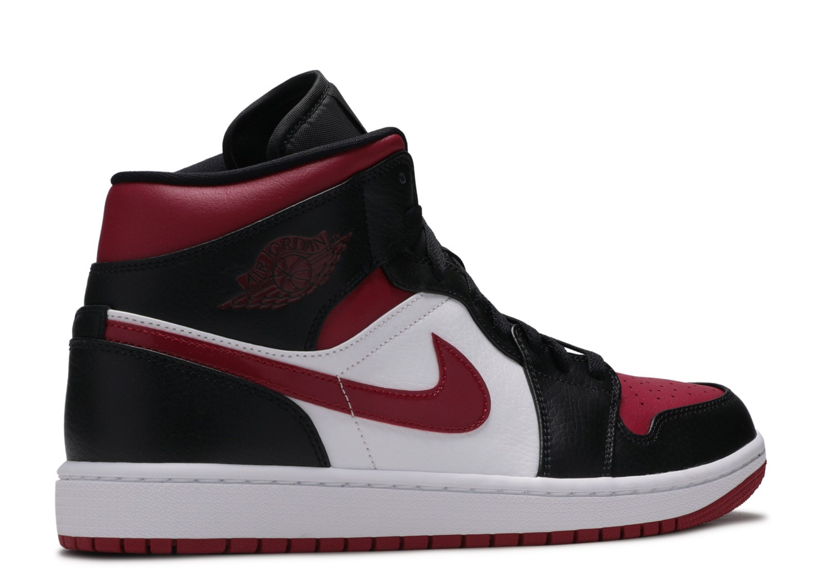 nike jordan 1 mid bred toe