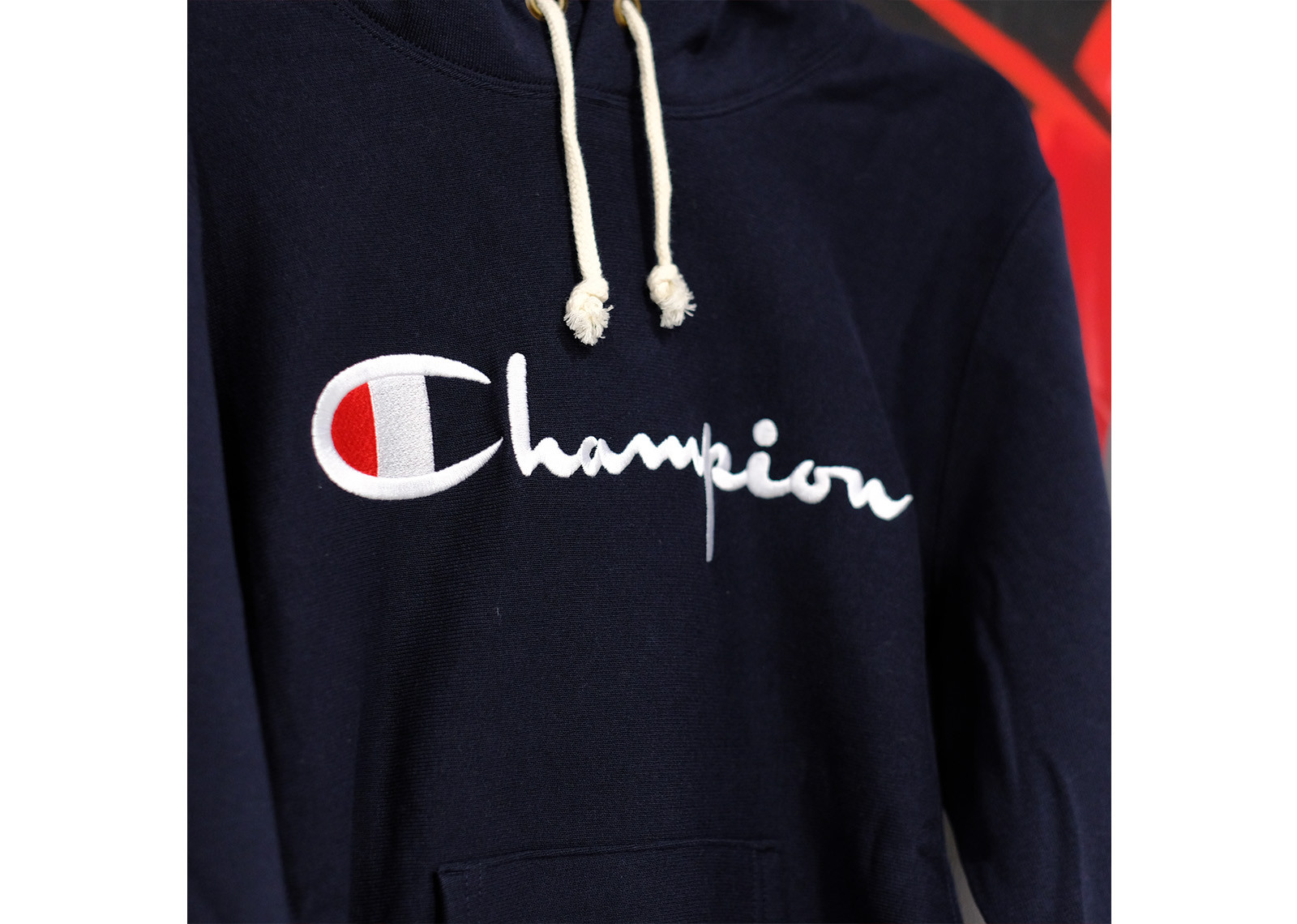 CHAMPION REVERSE WEAVE BLACK HOODIE image 2