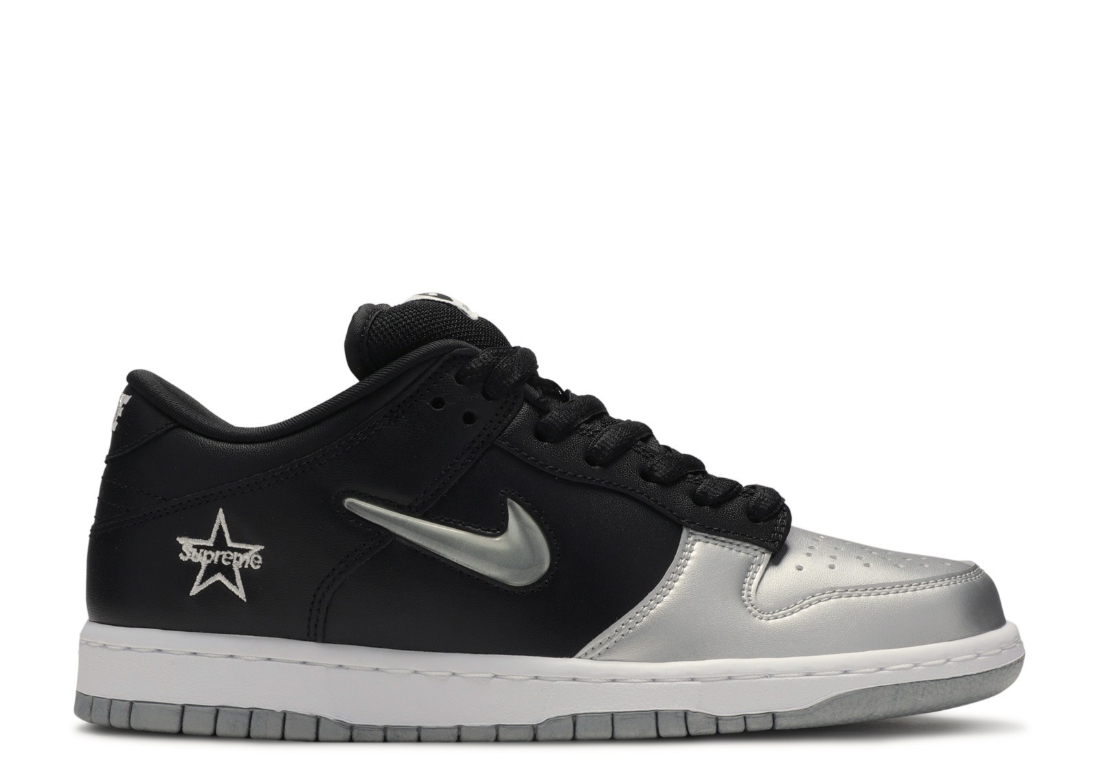 NIKE SB DUNK LOW OG QS SUPREME SILVER BLACK image 1