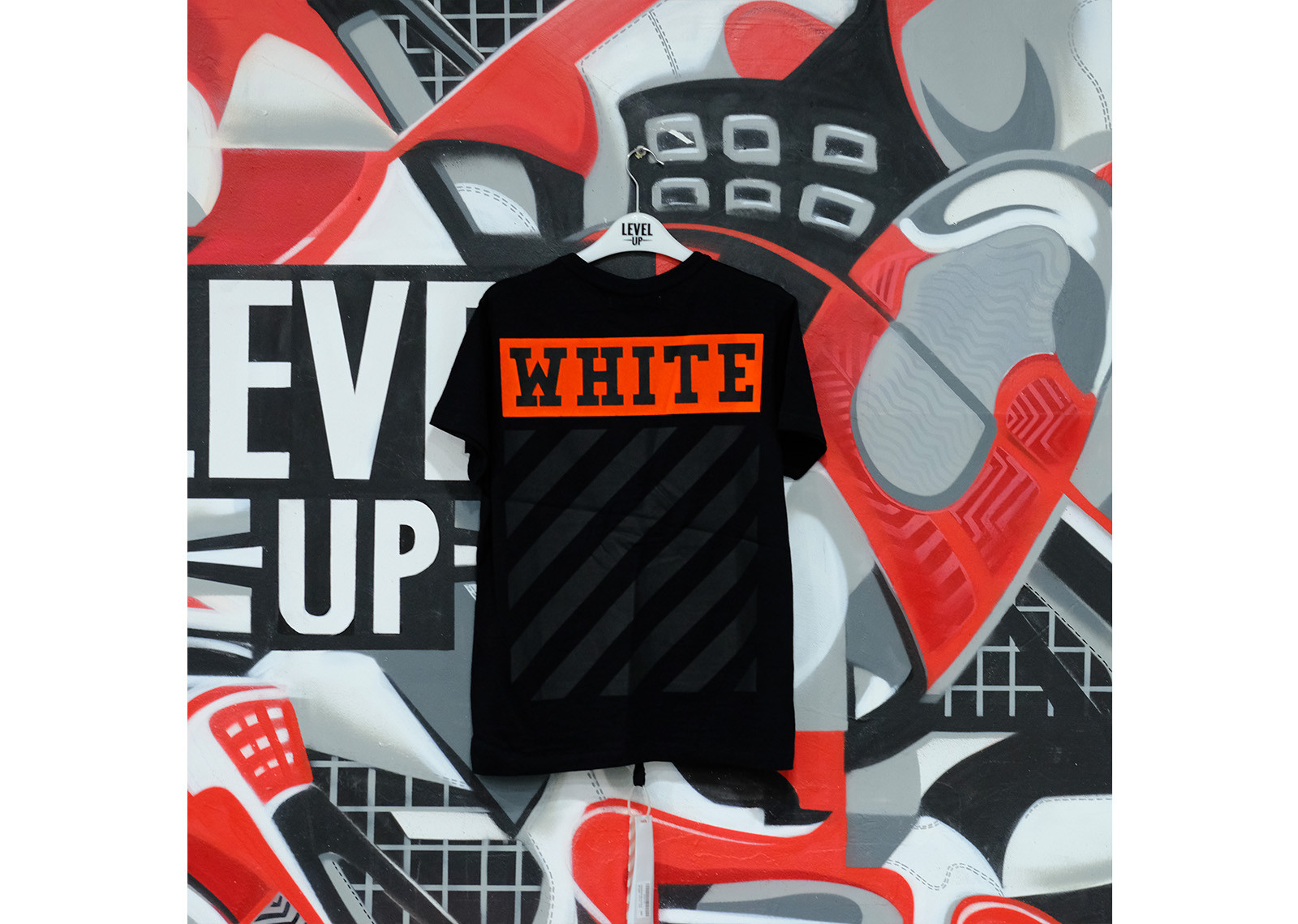 OFF WHITE ORANGE BOX BLACK TEE Level Up