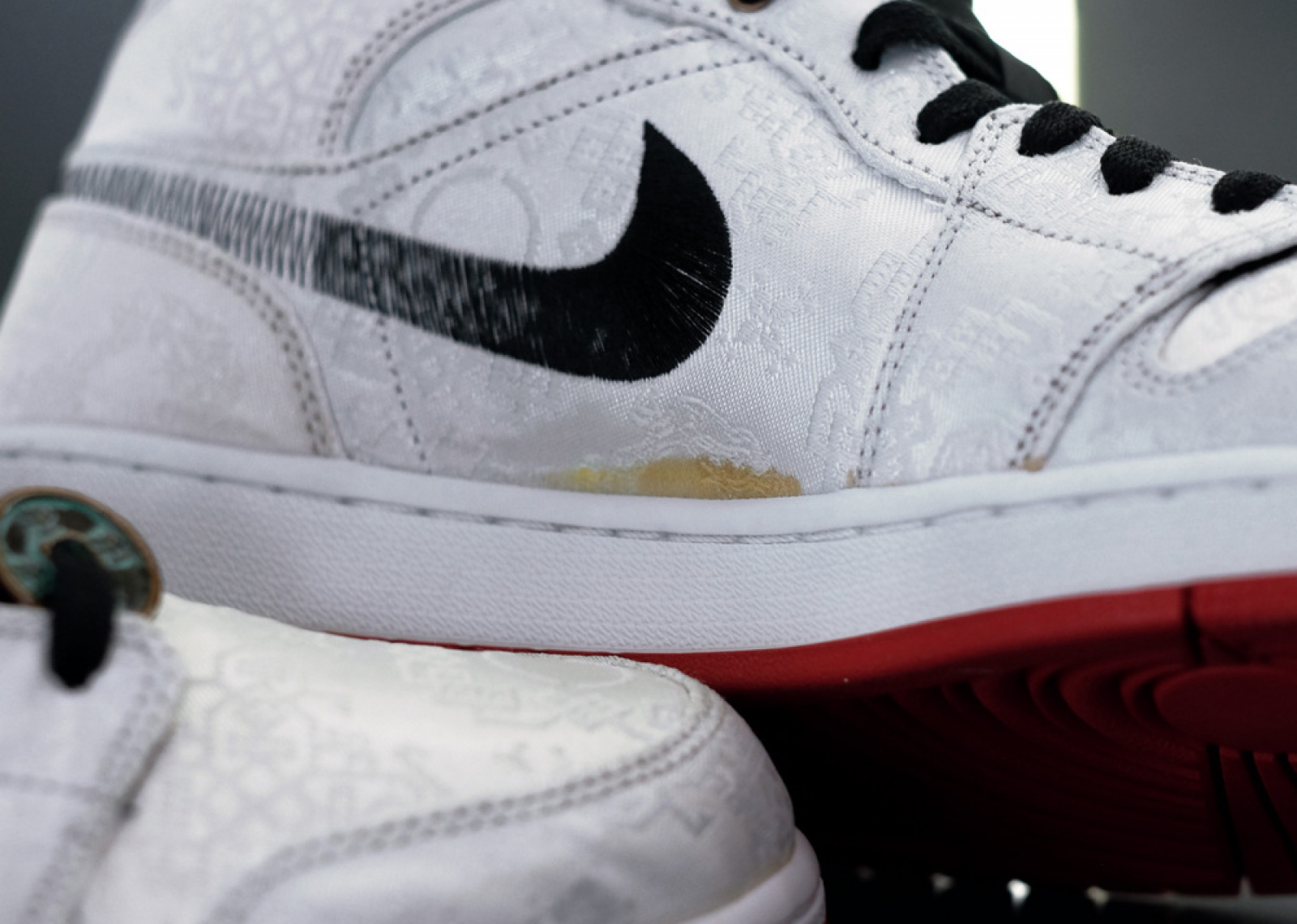 AIR JORDAN 1 MID SE FEARLESS GC EDISON CHEN - CLOT image 2