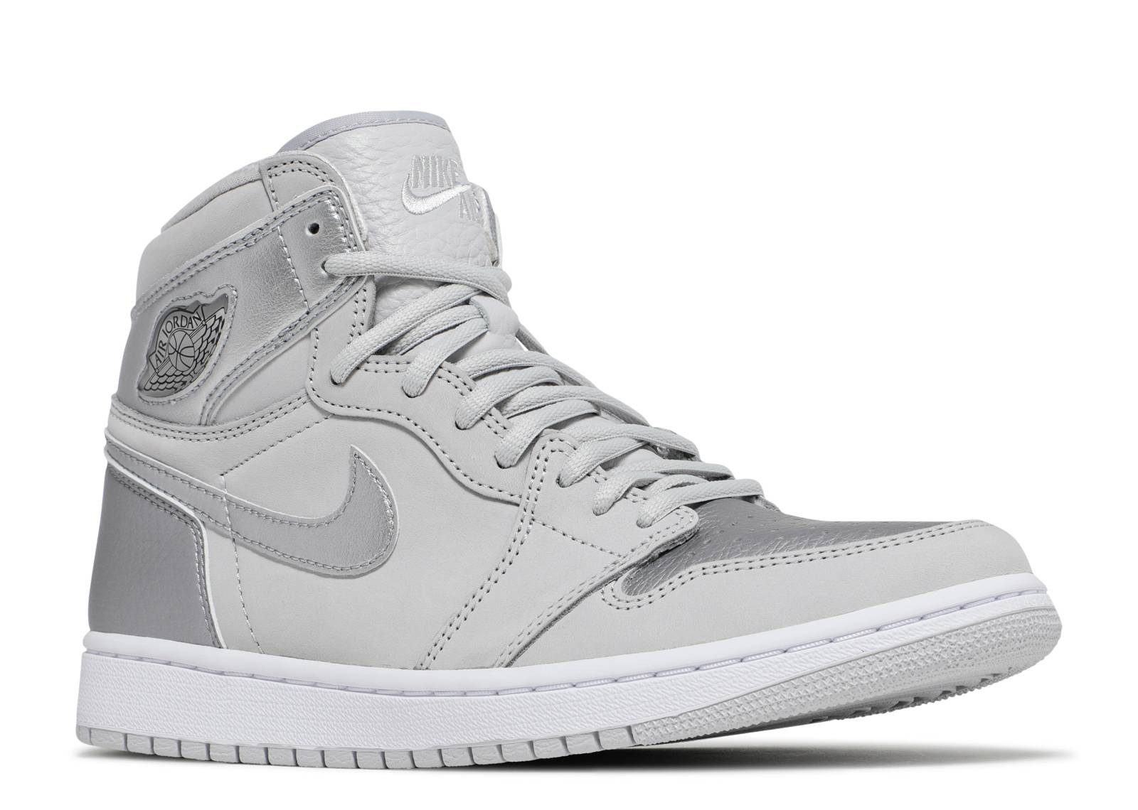 AIR JORDAN 1 RETRO HIGH OG CO.JP METALLIC SILVER image 2