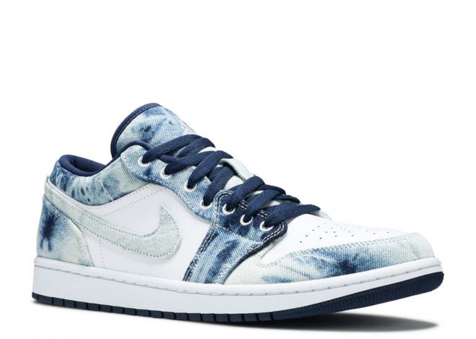 AIR JORDAN 1 LOW SE WASHED DENIM image 2