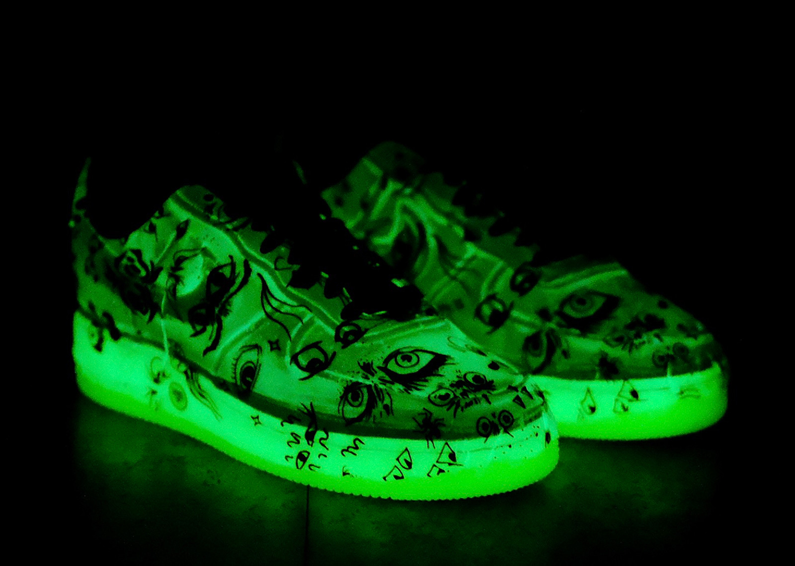 GLOW IN THE DARK  AIR FORCE 1 EXPERIMENTAL HALLOWEEN image 2