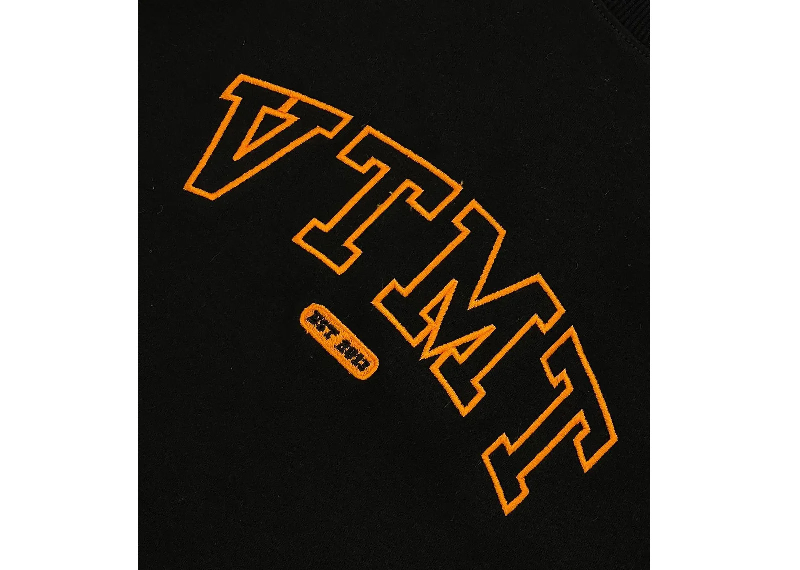 VTMT UPSIDE DOWN BEAR BLACK image 4