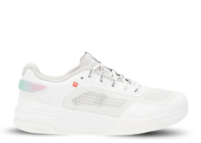 ON THE ROGER ADVANTAGE Z5 WHITE IVORY W