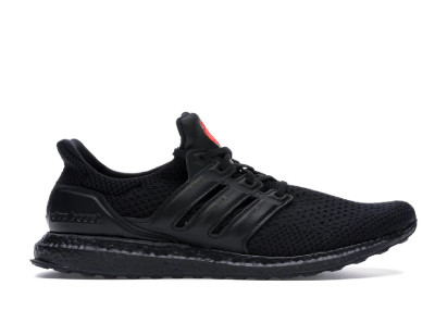 ULTRA BOOST TRIPLE BLACK MANCHESTER UNITED